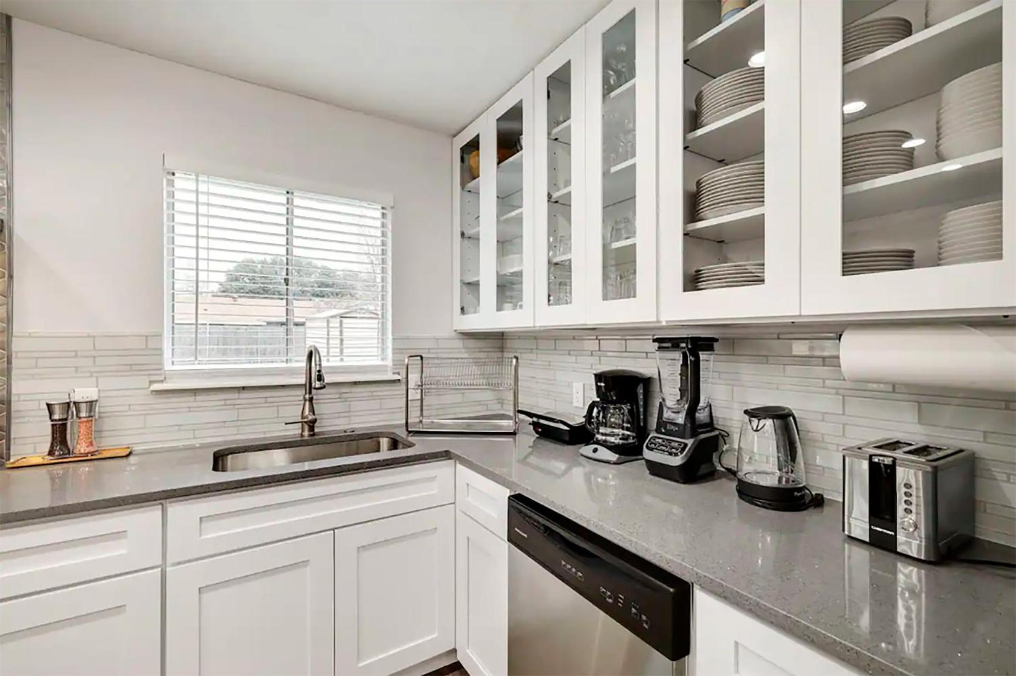 Upscale 3Br 2Ba Cozy Holiday Home With Pool & Grill North Richland Hills Bagian luar foto