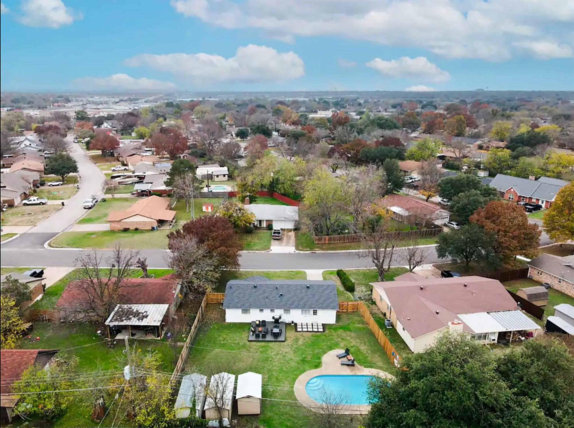 Upscale 3Br 2Ba Cozy Holiday Home With Pool & Grill North Richland Hills Bagian luar foto